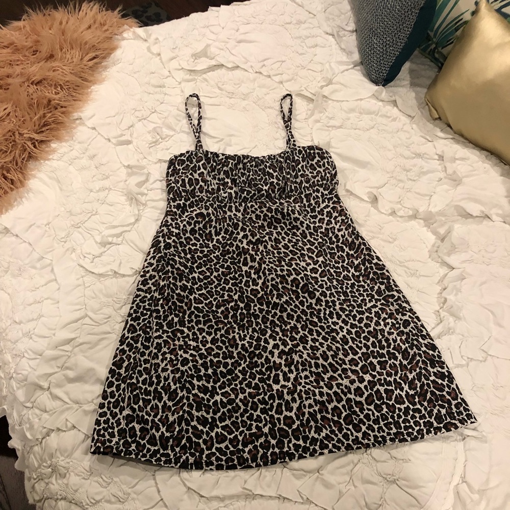 Pretty Little Thing bodycon cheetah print dress